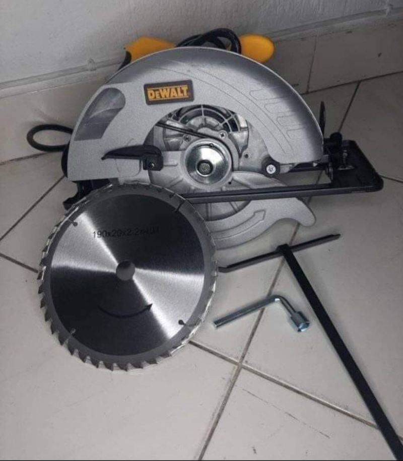 Comprar Sierra Circular Amarilla en Electroshopy